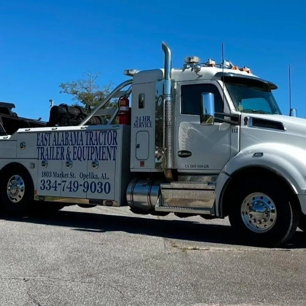 Join the Denver Truck & Trailer team